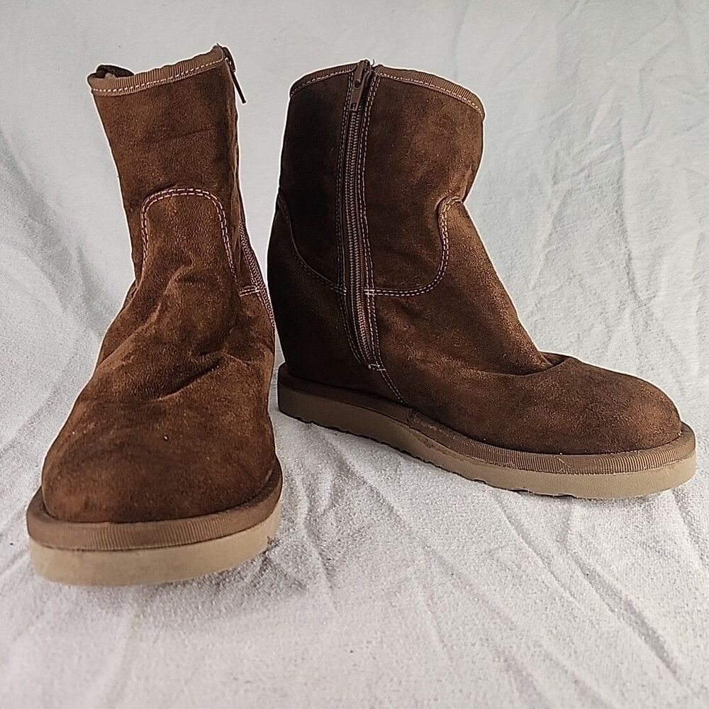 Boots Call It Spring Women’s Wedge Heel Round Toe Brown Suede Fur Lined Sz 10